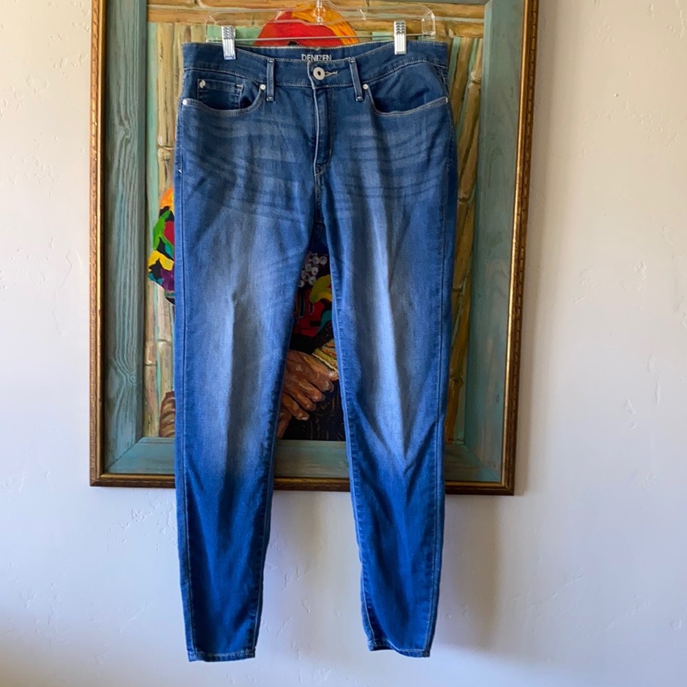 Levi’s